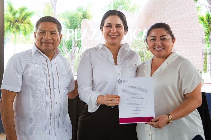 Inicia Estefanía Mercado su programa de obras públicas en Puerto Aventuras